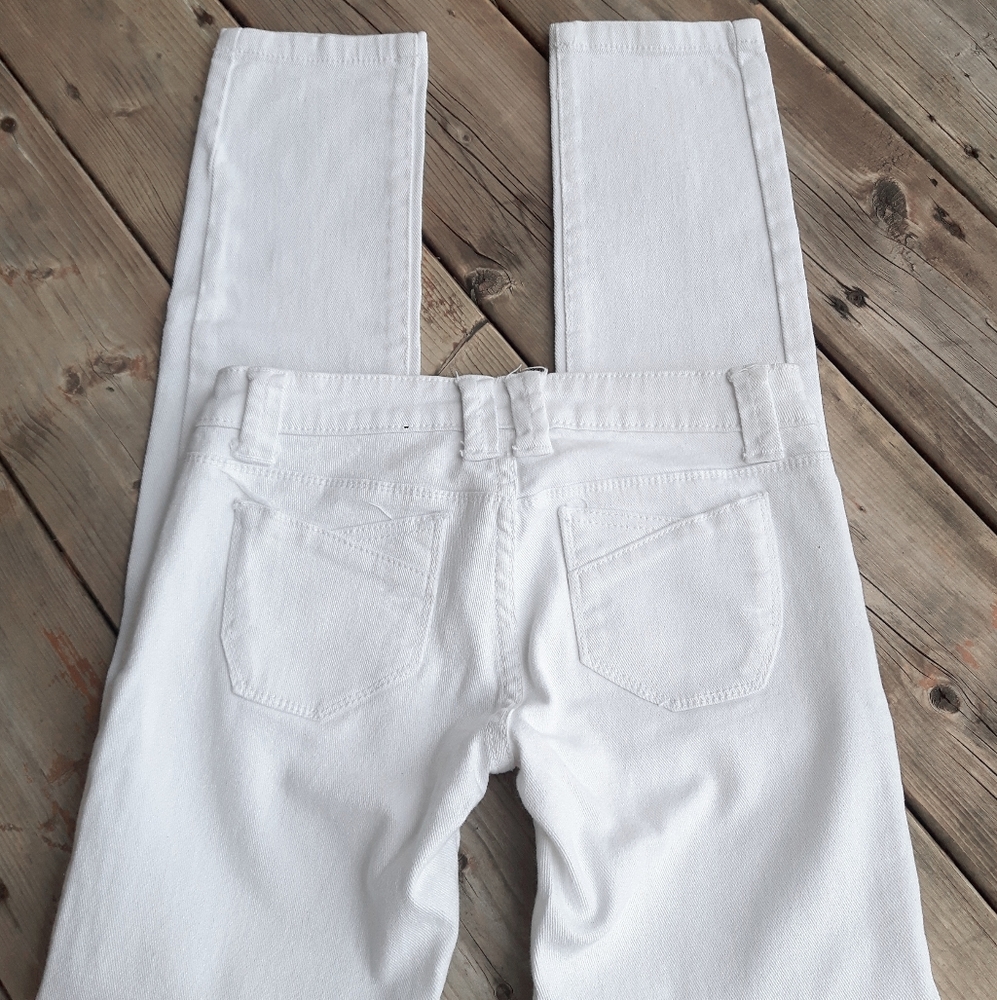 NEW WHITE COTTON SKINNY JEANS SIZE 25 LOW WAIST